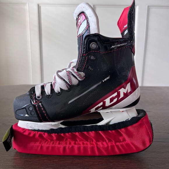 CCM Jetspeed Vibe Junior Ice Hockey Skates Size 3 Regular - Picture 4 of 16